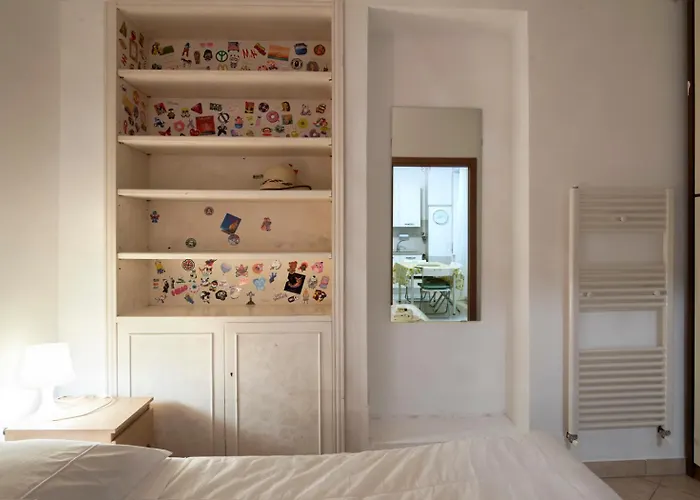 Spacious Apartment near St Peter's Church